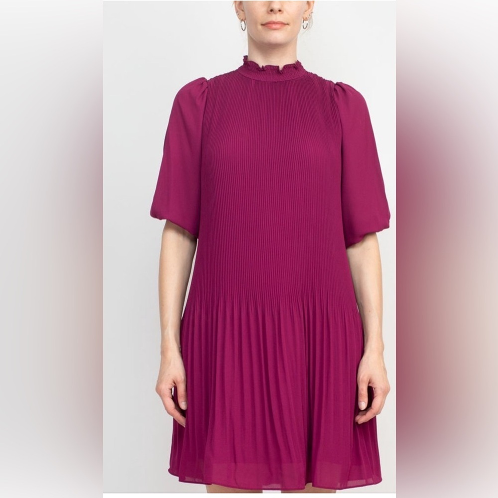 Nanette Lepore Pleated Crepe Shift Dress Mock Neck Keyhole Back Size 4